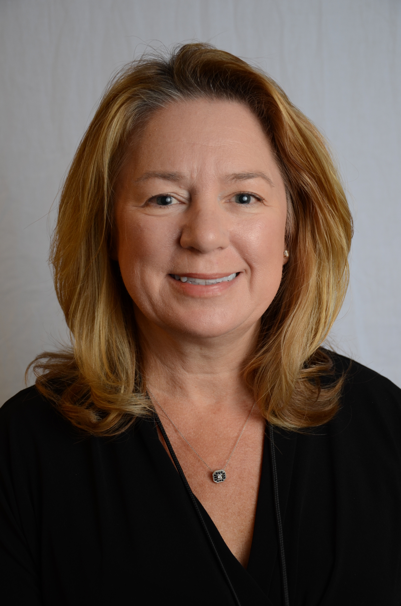 Dental Industry Leader Dr. Teresa Dolan Joins Overjet as Chief Dental